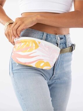 NWT Aloha Collection Tropics Mini Hip Pack Starburst